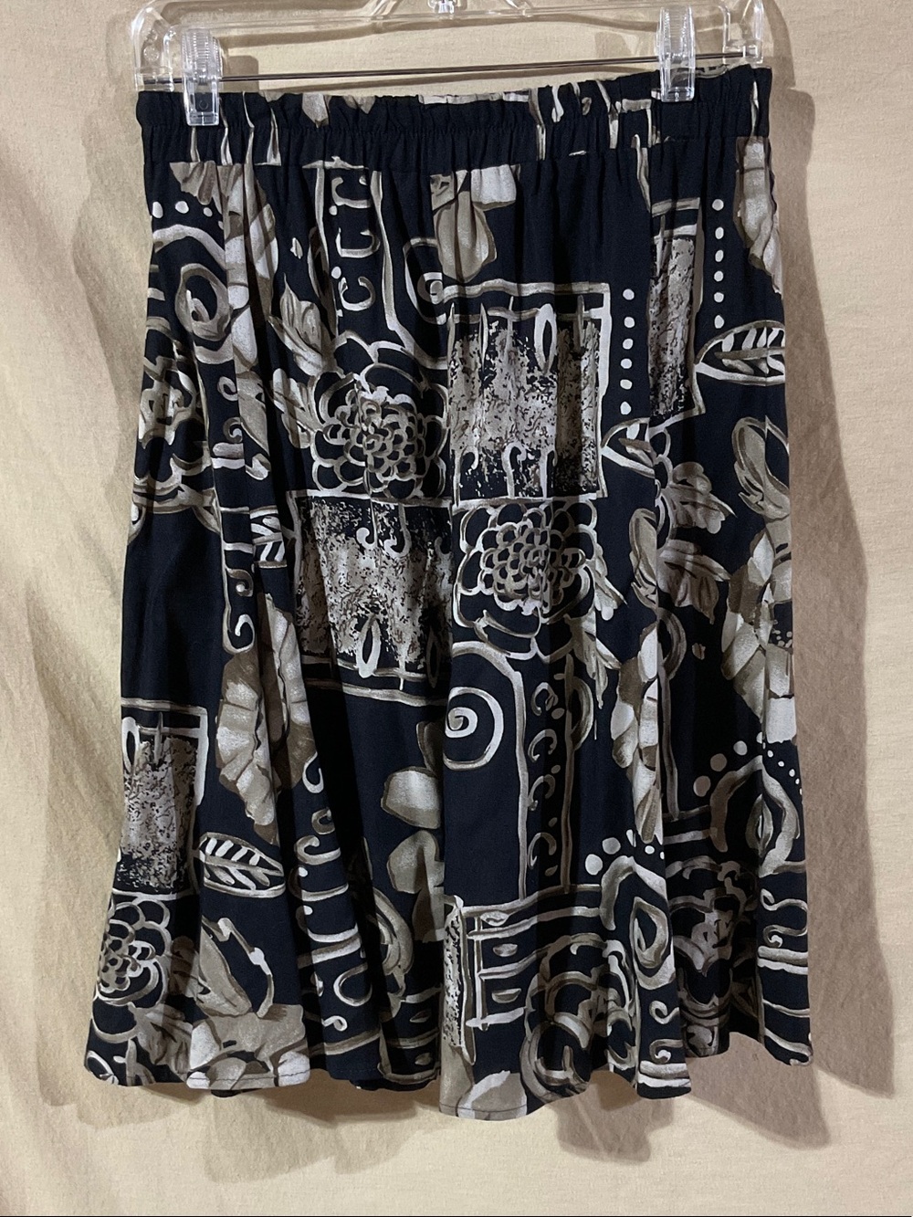 LSP Size 12 Vintage Black Floral-Print A-Line Skirt